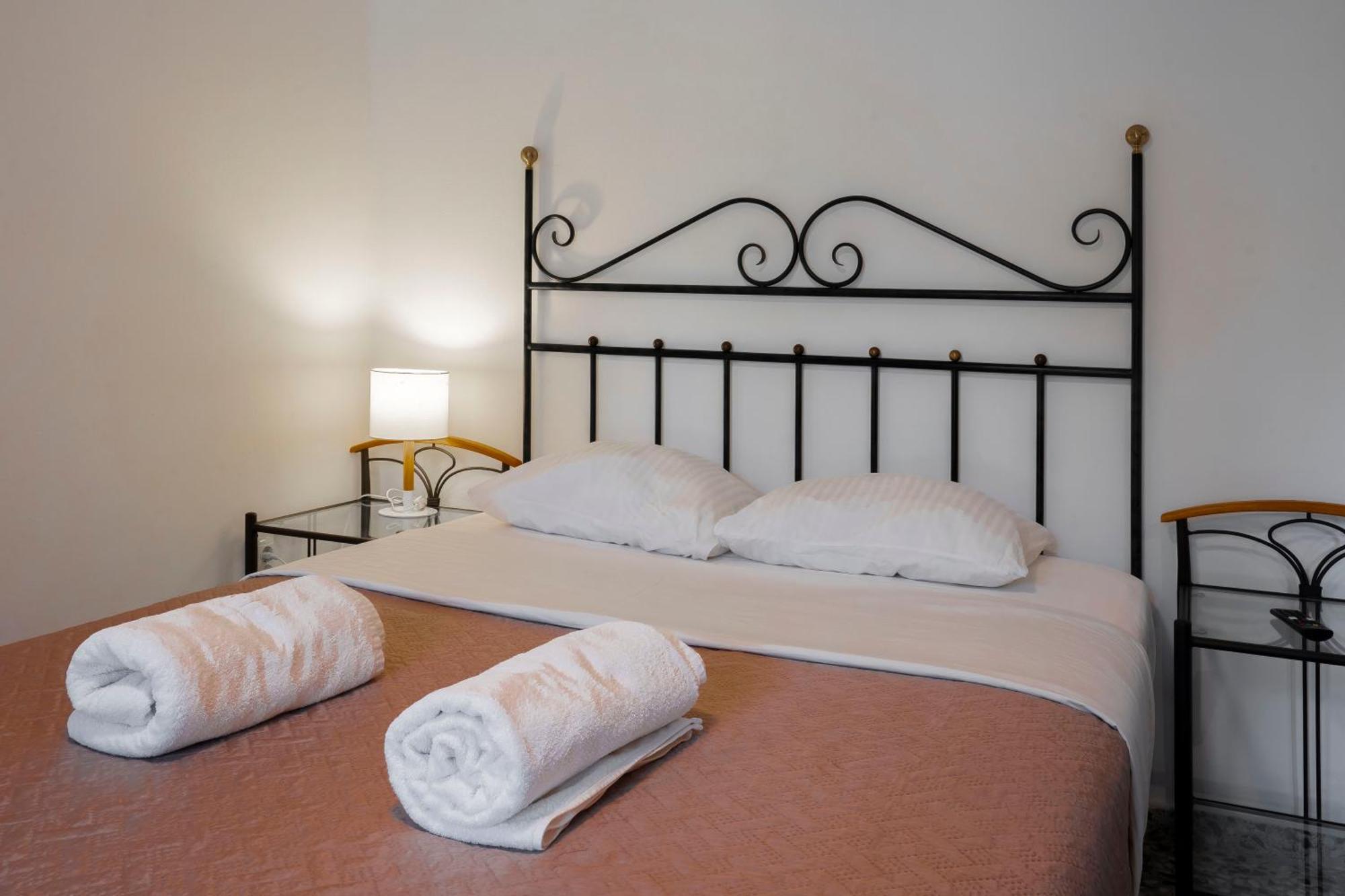 Eco-Hotel Aire De Monte Naquera Luaran gambar
